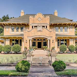 Oak Hall Bed And Breakfast